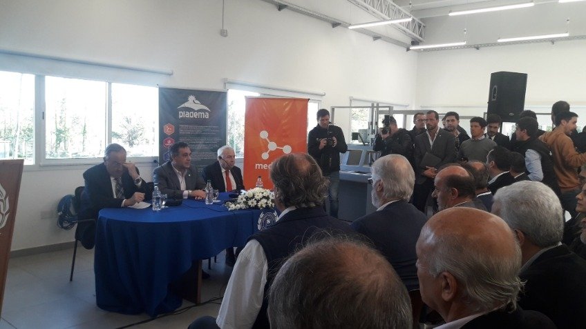 Con el Ministro de Educación, la UNICEN inauguró un nuevo edificio y abrió UNIDEA