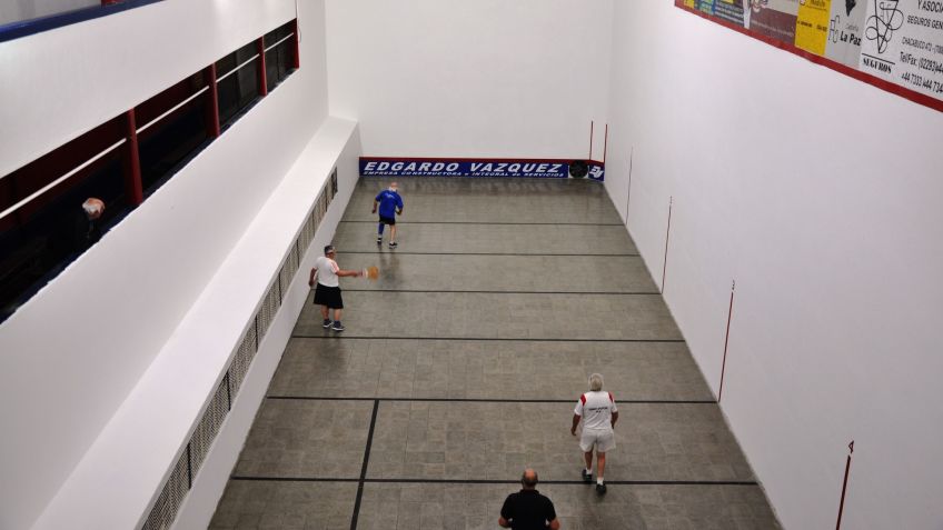 Gran actividad para la pelota paleta de Ferro
