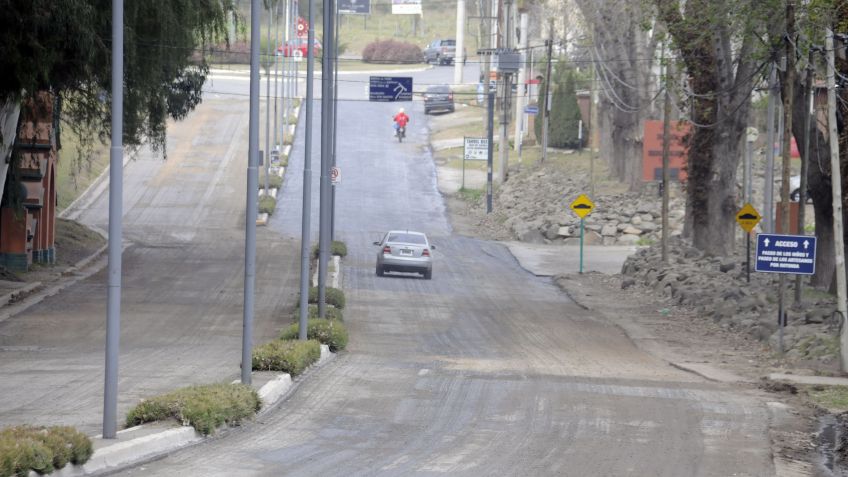 Avanzan distintos frentes de pavimentación y repavimentación