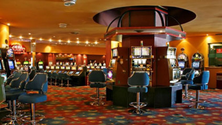 Los trabajadores cobraron y el Casino abre sus puertas
