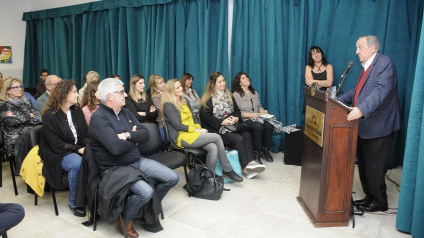 Lunghi participó del acto de inauguración del SUM de la Sala Abierta de Lectura