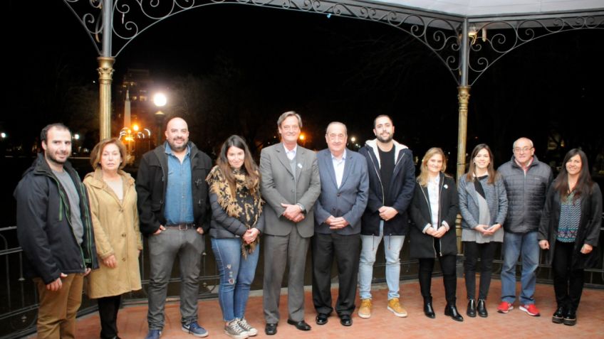 El lunghismo presentó la lista completa de concejales y consejeros escolares