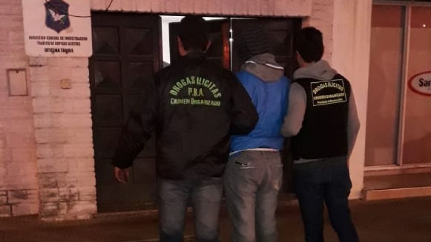 Secuestraron dieciocho envoltorios de cocaína en dos allanamientos