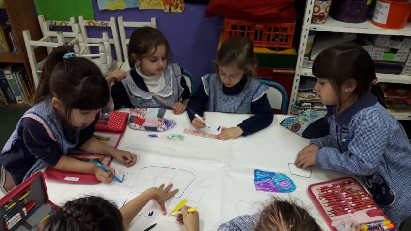 Los chicos del jardín de infantes Nuestra Tierra participan del reciclado y hacen compost