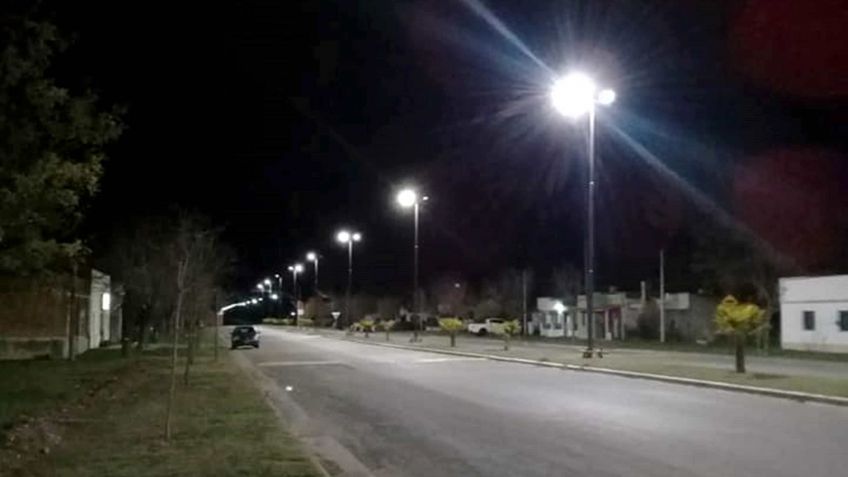 Se completó la renovación del  alumbrado público de la Avenida Felipe Burón