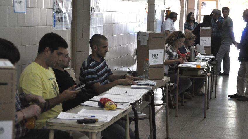 El lunes no habrá clases en las instituciones que tengan mesas electorales