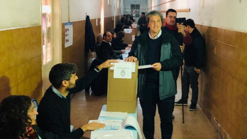 En la escuela donde se educó, votó Nicolini