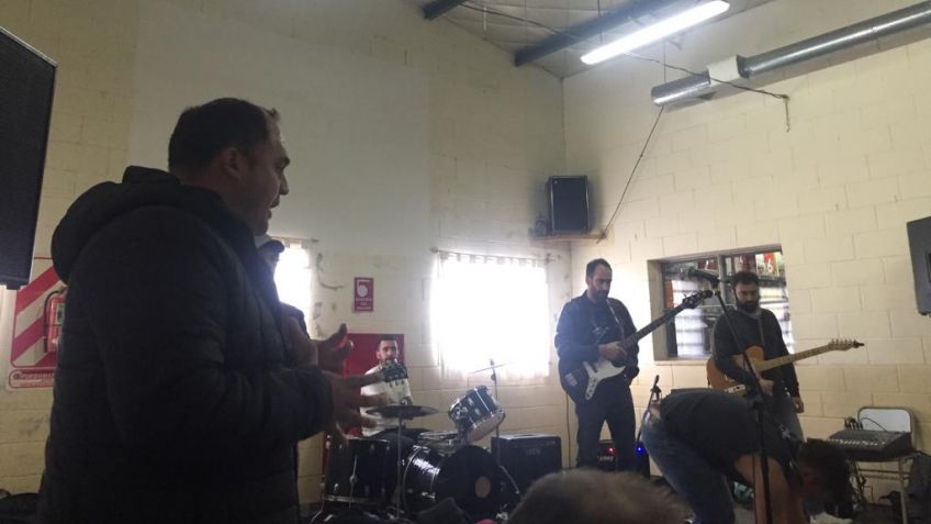 La 88 Rock ofreció un recital a los internos de la Unidad 37