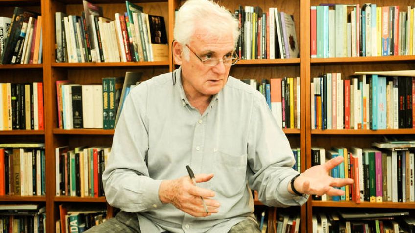 Carlos Ulanovsky presentará "En otras palabras"