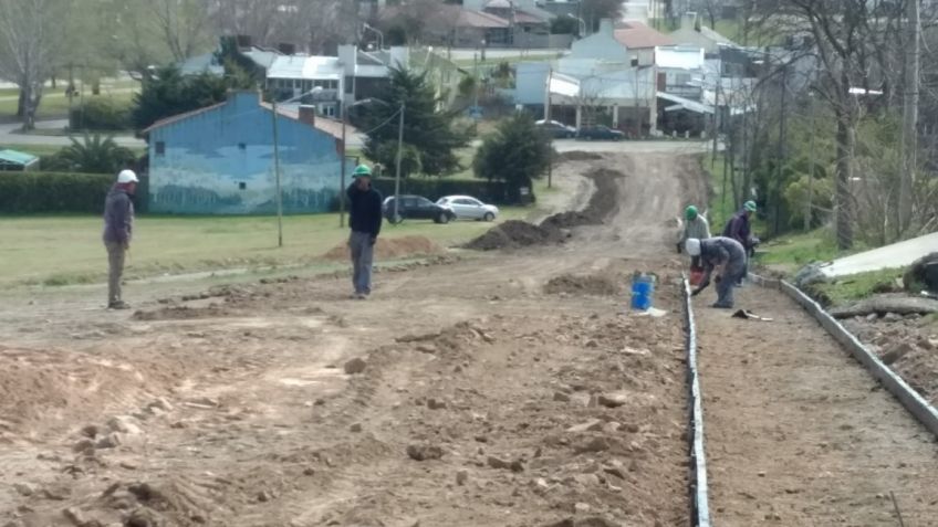 Avanzan obras de pavimentación y repavimentación en distintas zonas de la ciudad