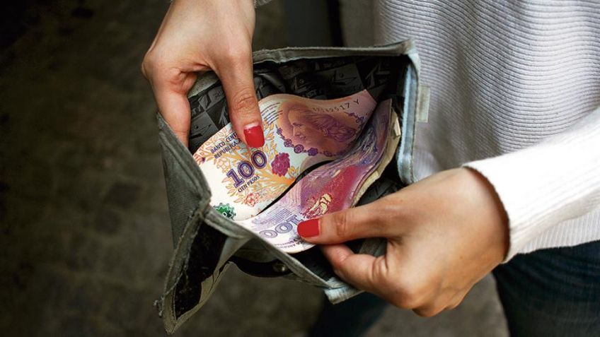 El salario real de los trabajadores formales caería cerca de 7% este año