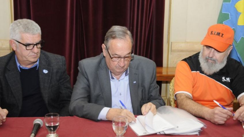 El Ejecutivo hizo contraoferta por el bono y Municipales deberán responder