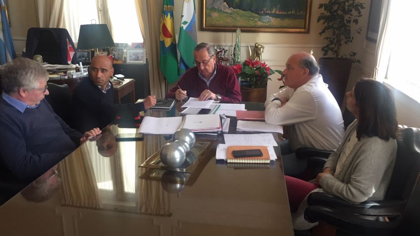 Inician trabajos de cordón cuneta y desagües pluviales