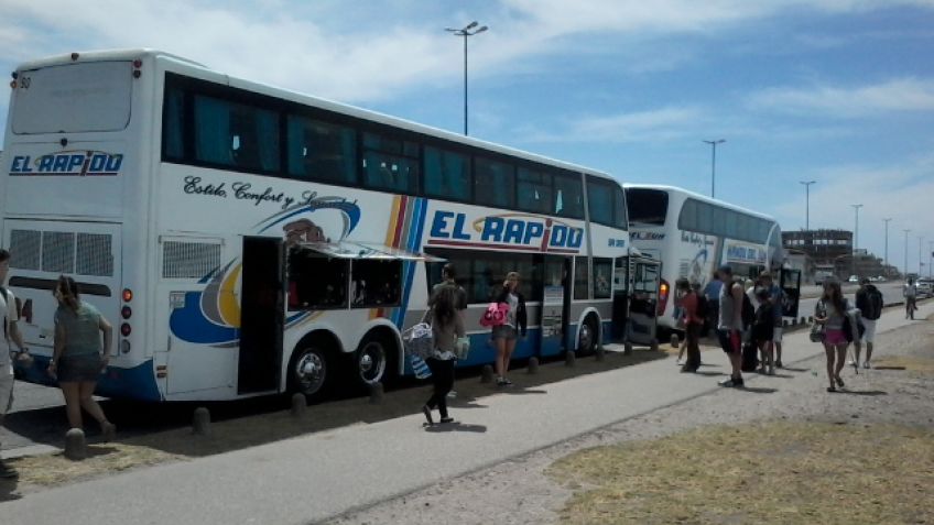 El Rápido: Sigue el paro y denuncian boicot en algunos micros