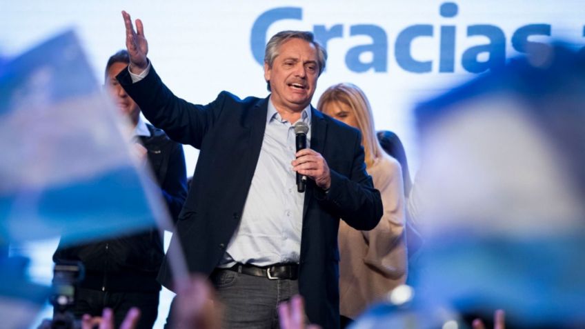Fernández dijo que el país "está defaulteado", quiere un ministro de Economía "fuerte"