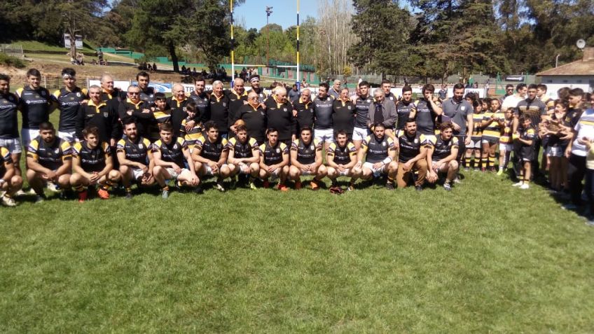 Uncas homenajeó a los "Camisetas Negras"