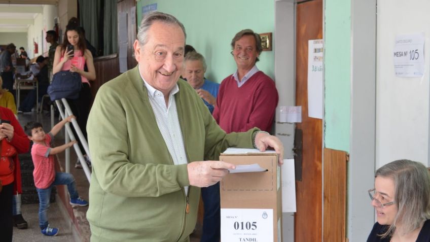 Votó el intendente Miguel Lunghi
