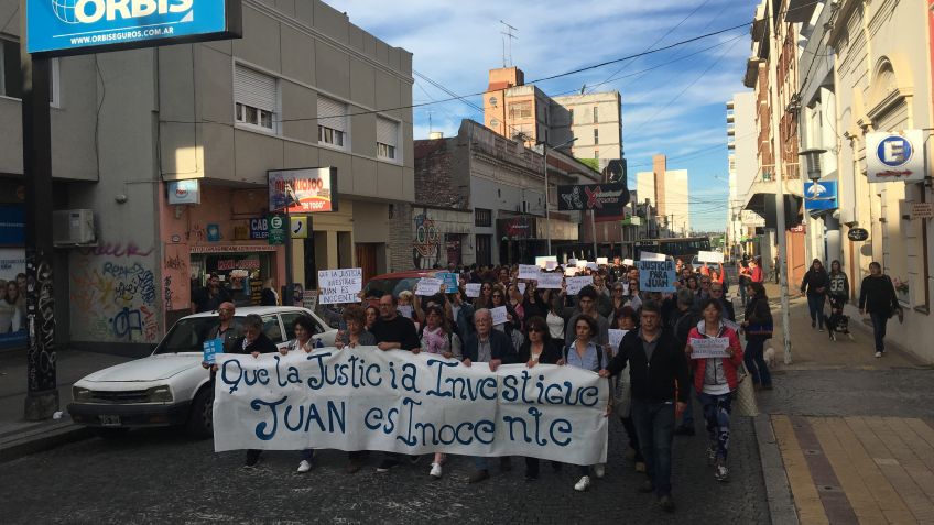 Marcharon defendiendo la inocencia de Juan Rosso