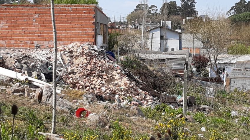 Se suman las quejas en Villa del Parque: inseguridad, usurpación y basural