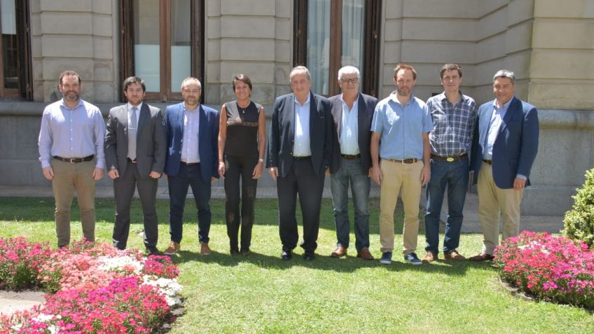 El intendente Lunghi dio a conocer su nuevo gabinete
