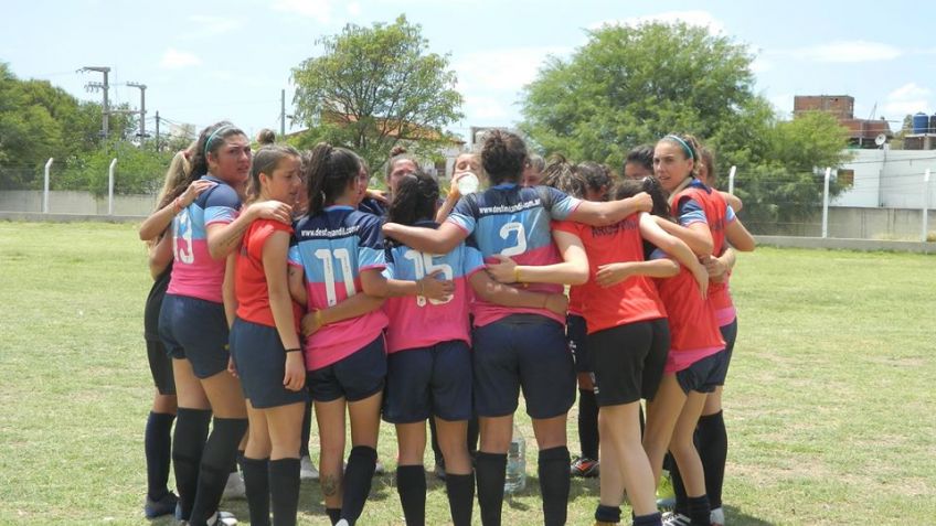 La selección tandilense de futbol femenino avanzó a semifinales