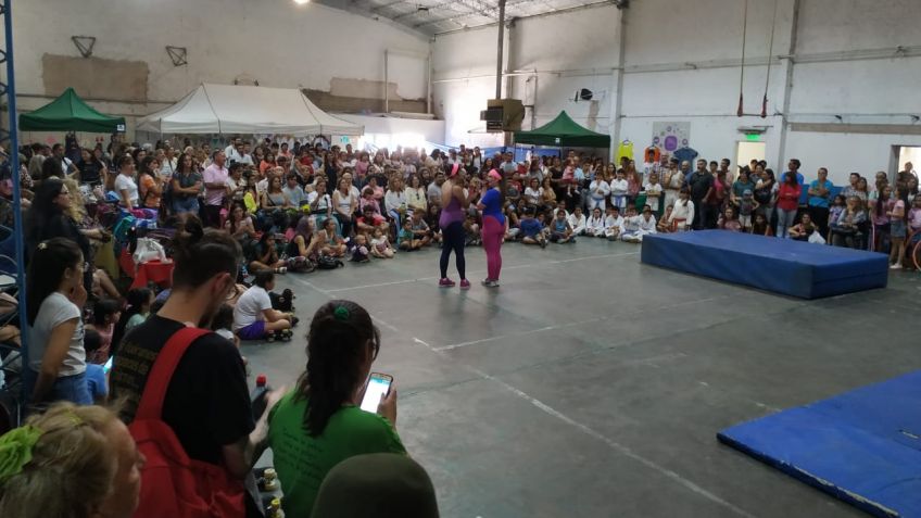 Exitosa muestra de fin de año de la Universidad Barrial