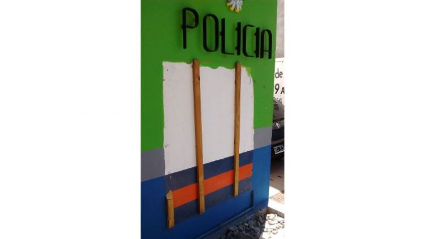 Desapareció la placa que señalizaba a la Comisaría Segunda como un centro clandestino de detención
