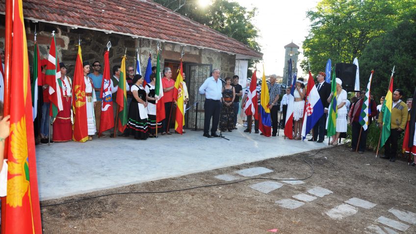 Se inauguró la Casa de las Colectividades