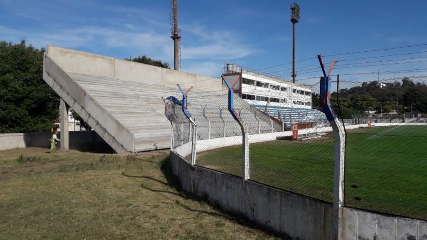 Quedó colocada la nueva tribuna del Estadio San Martín