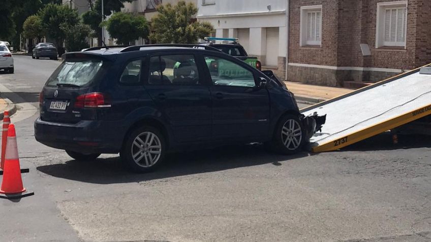 Un herido tras colisión entre auto y camión 
