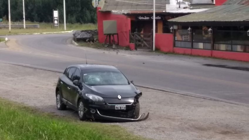 Automóvil colisionó y derribó pirca de La Pulpería