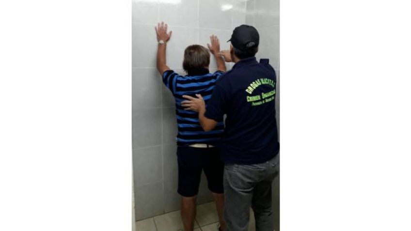 Interceptan a un sujeto con unas 300 dosis de cocaína en la terminal