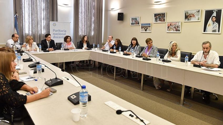 Paritaria nacional docente: las posturas del Gobierno y los gremios