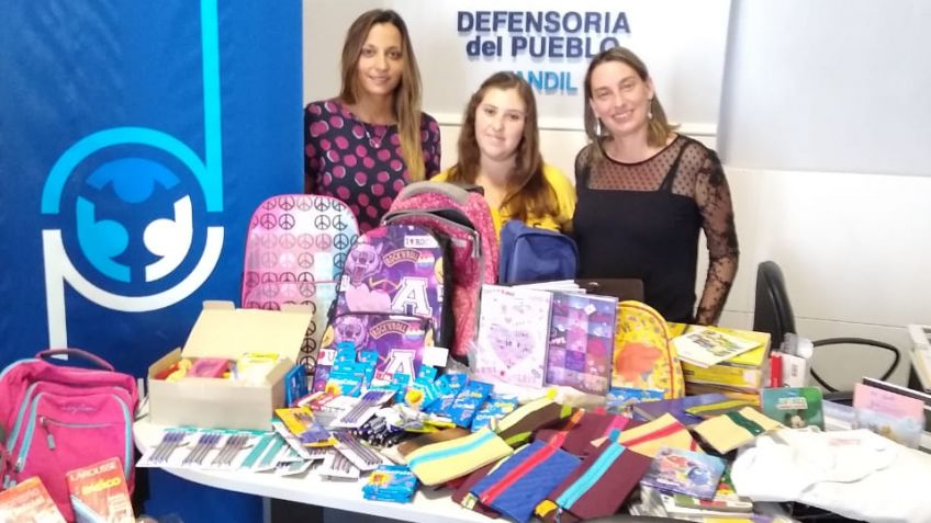 La Defensoría del Pueblo "reconfortada" por la cantidad de útiles recolectados