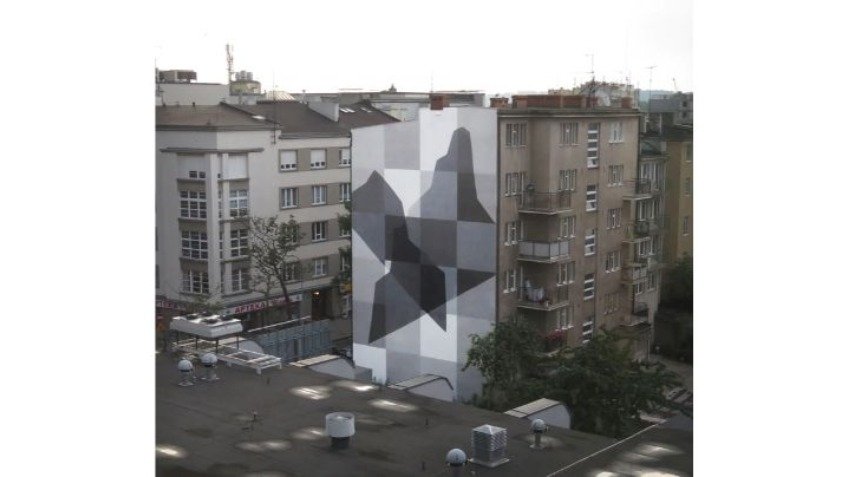 Figuras geométricas en un edificio de Polonia