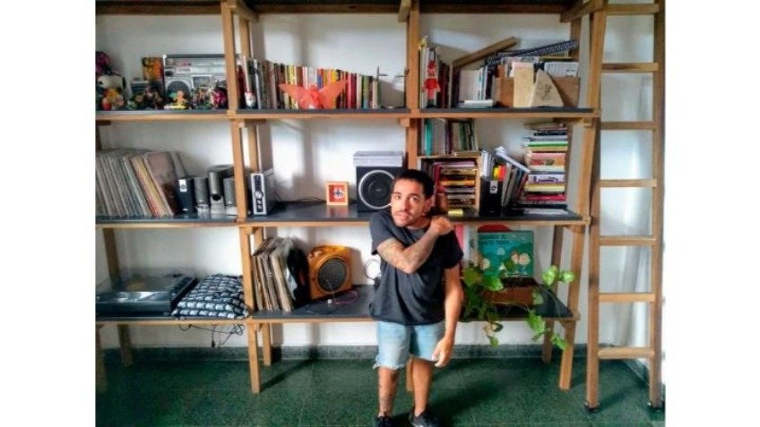 Reconocido artista realiza un mural gigante en un hotel tandilense