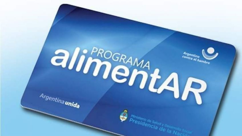 La ayuda de la Tarjeta AlimentAR se pagará junto con la AUH y la AUE
