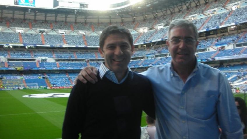 Sommi, con Ghezzi a su derecha, en el Santiago Bernabéu de Madrid. 
