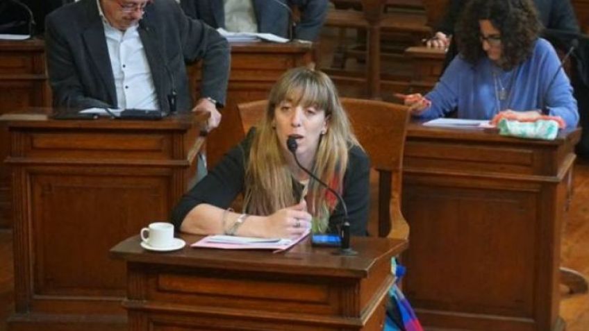 Comenzó a funcionar la campaña "Barbijo Rojo" en Tandil