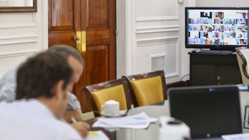 Kicillof conversó con intendentes para establecer el alcance de la nueva cuarentena