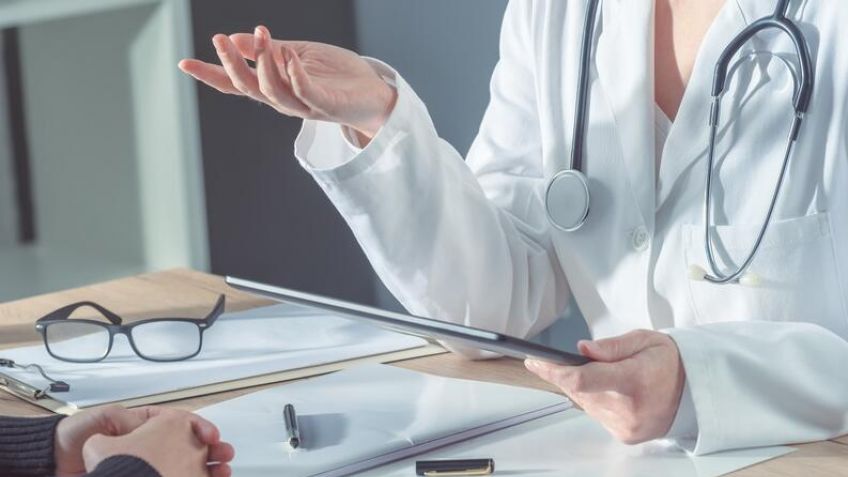 Se autoriza a funcionar a establecimientos médicos y de cobro de servicios