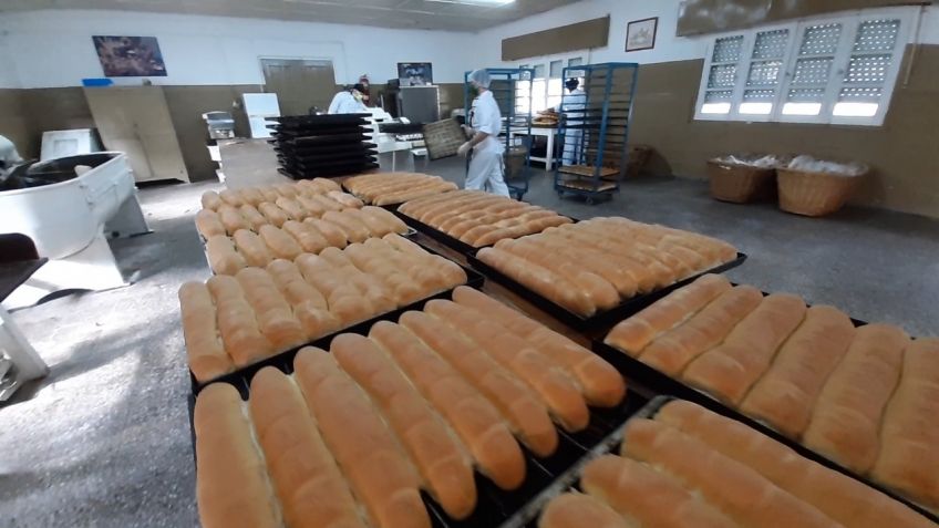 El Municipio, el Ejército e iglesias evangélicas producen pan y pizzas 