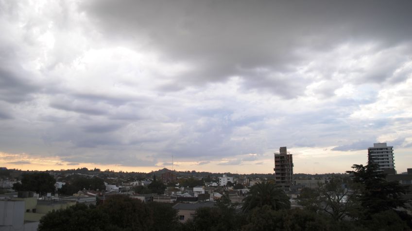 Miércoles con cielo nublado