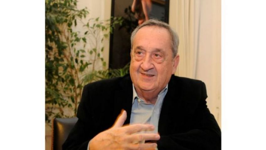 Lunghi pidió "conciencia" en la gente para "poder abrir la economía"