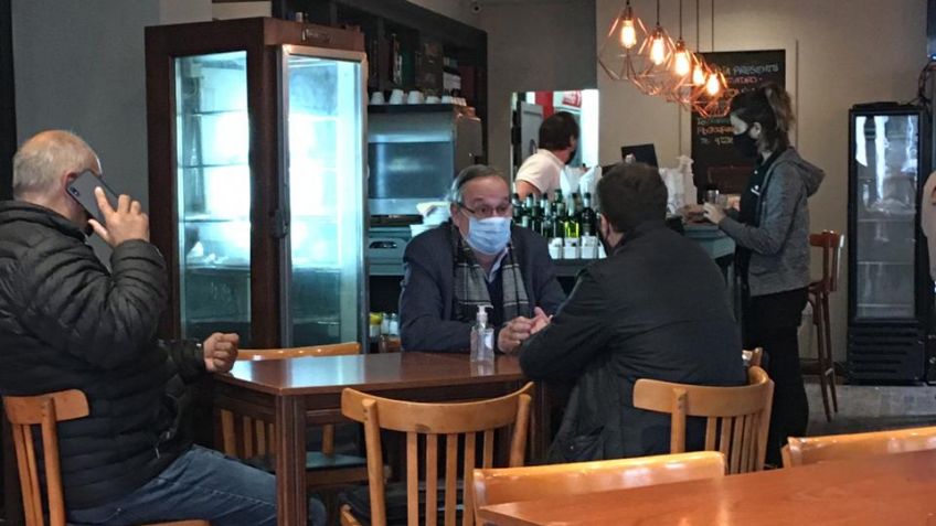 Con lluvia de por medio, restaurantes y cafeterías volvieron al trabajo 