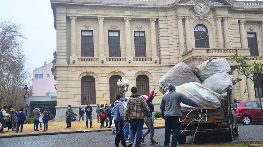 Los "cartoneros" consiguieron un nuevo convenio