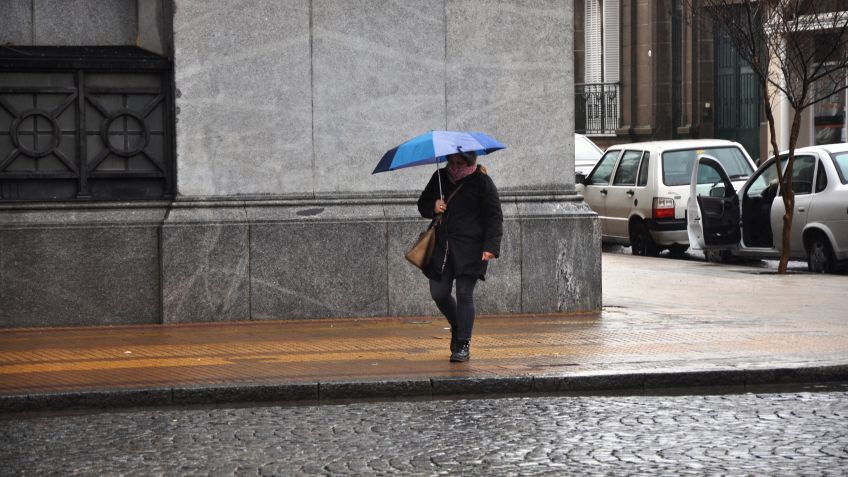 Jueves: 2º bajo cero y lluvias aisladas