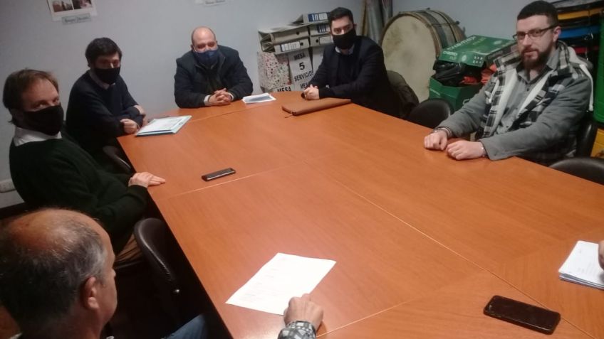 Para los municipales, la negociación con el Ejecutivo "tiene avances" pero "va lenta"