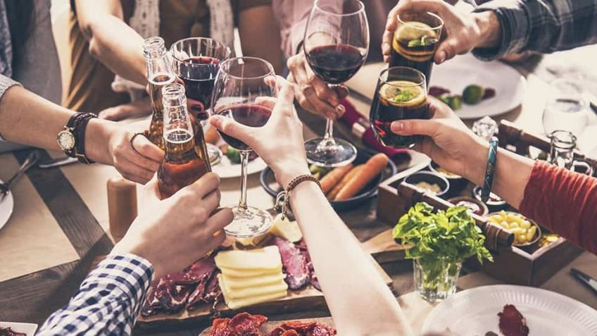 Quedan prohibidas las reuniones sociales en todo el país