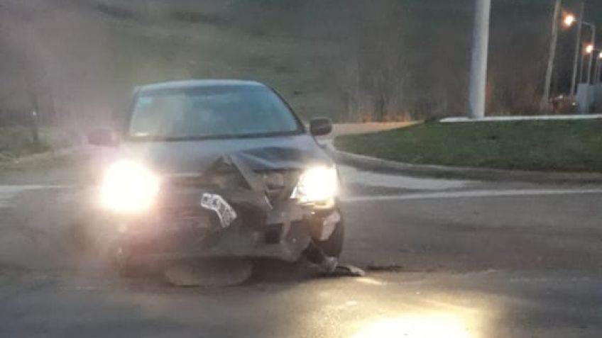 Motociclista herido tras chocar con un auto